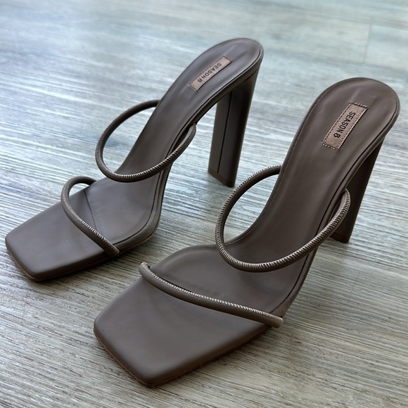 yeezy season 8 heels - Picture 3 of 7